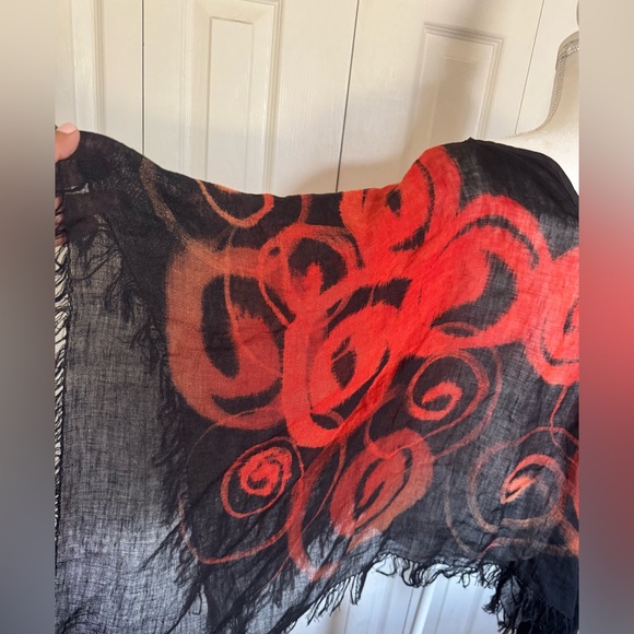 Elegant Black and Red Swirl Women's Sweater - Picture 3 of 14